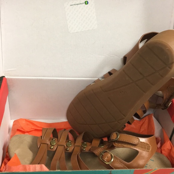 Shoes - Picture 3 of 5